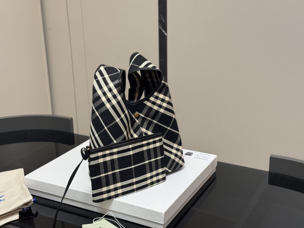 Burberry Bag Dupe 1236