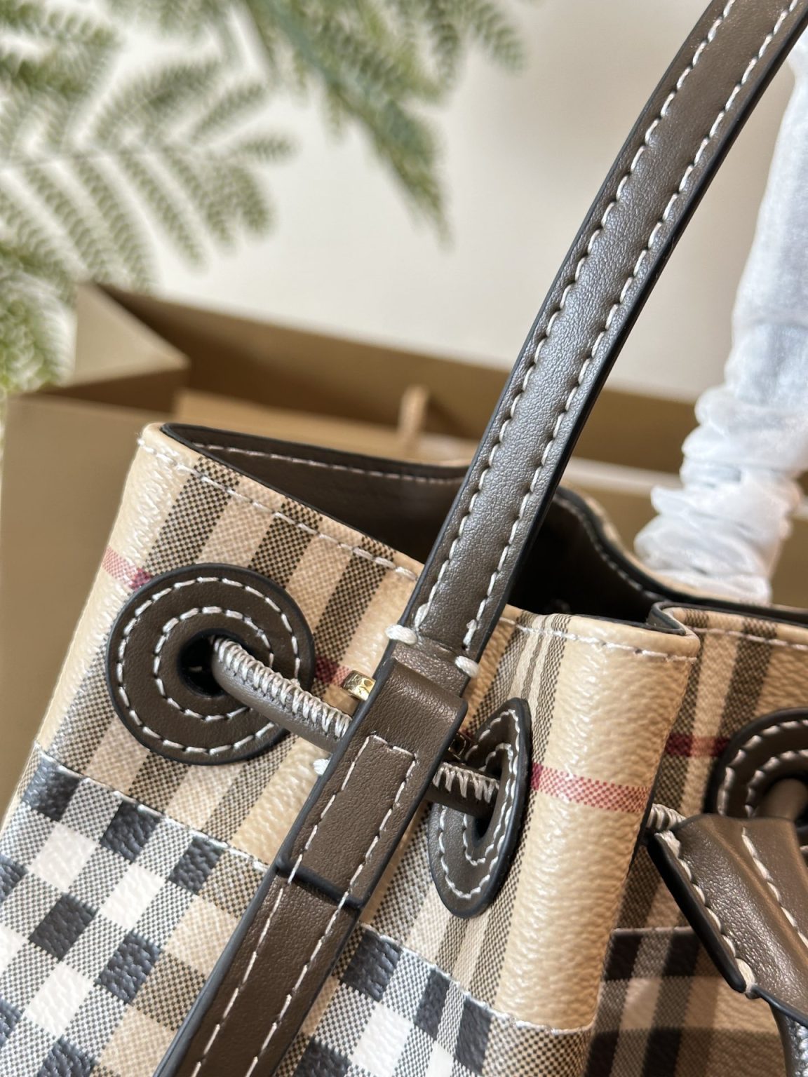 Burberry Bag Dupe 1688 - Image 4