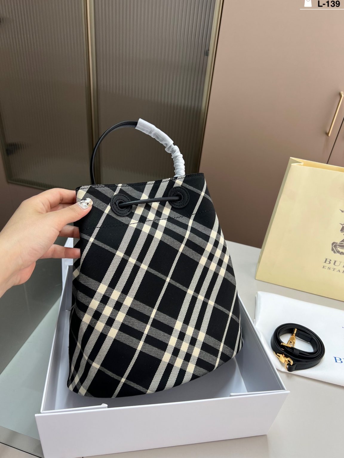 Burberry Bag Dupe 1869 - Image 4