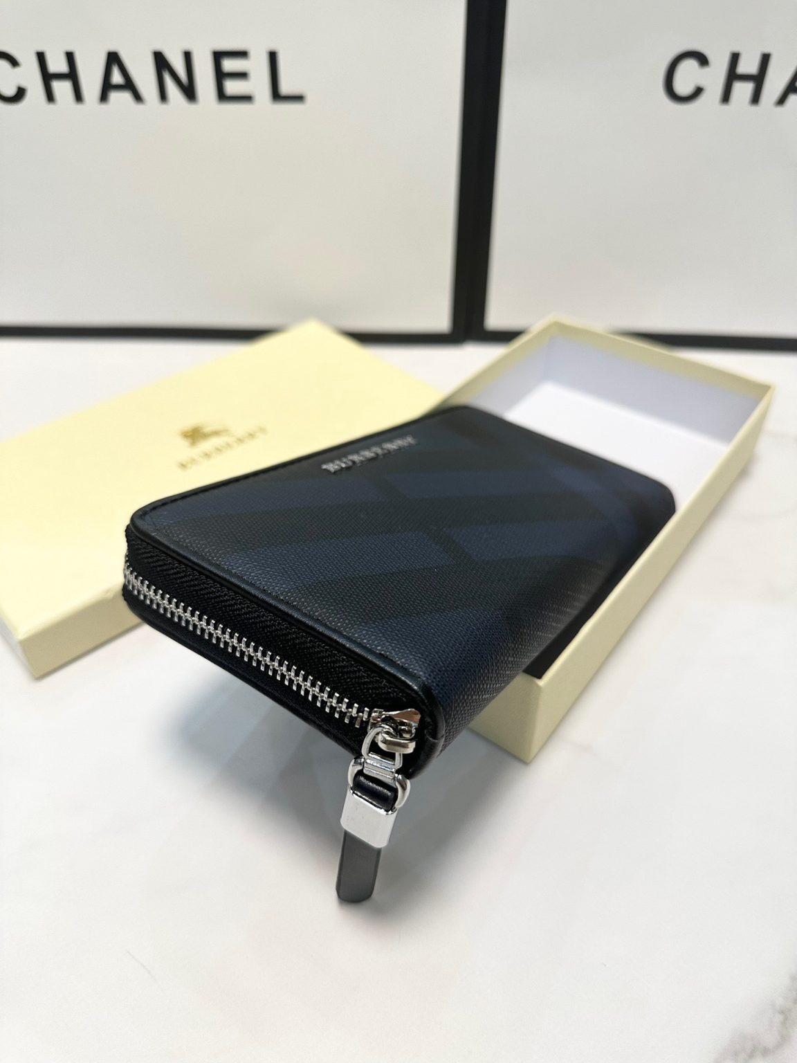 Burberry Bag Dupe 2452 - Obraz 4