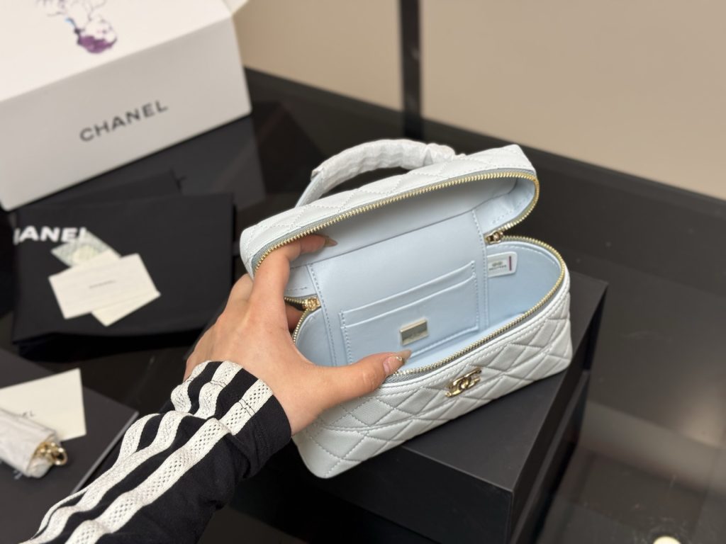 Chanel Bag Dupe 1535 - Image 3