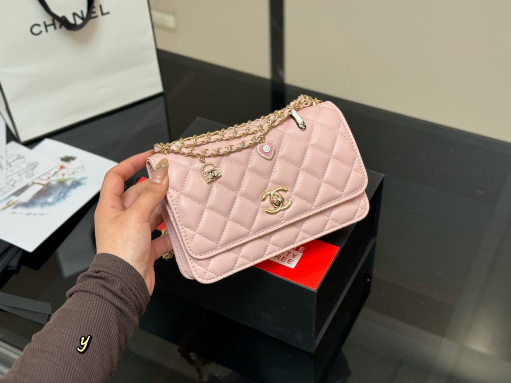 Chanel Bag Dupe 1642 - Image 3
