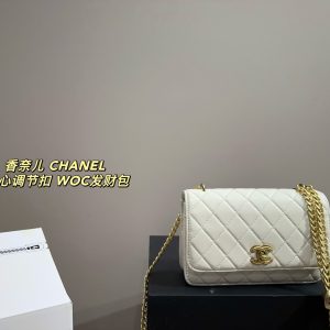 Dupe della borsa Chanel 1819