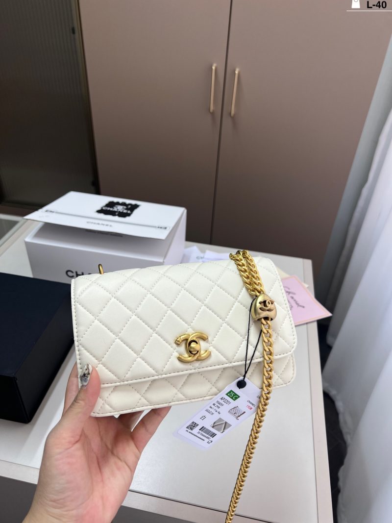 Chanel Bag Dupe 1954 - Image 2