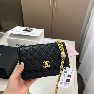 Chanel Bag Dupe 1955