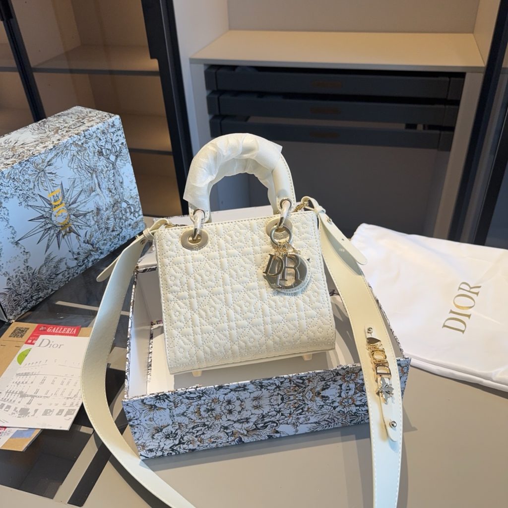 Dior Bag Dupe 1054 - Bilde 3