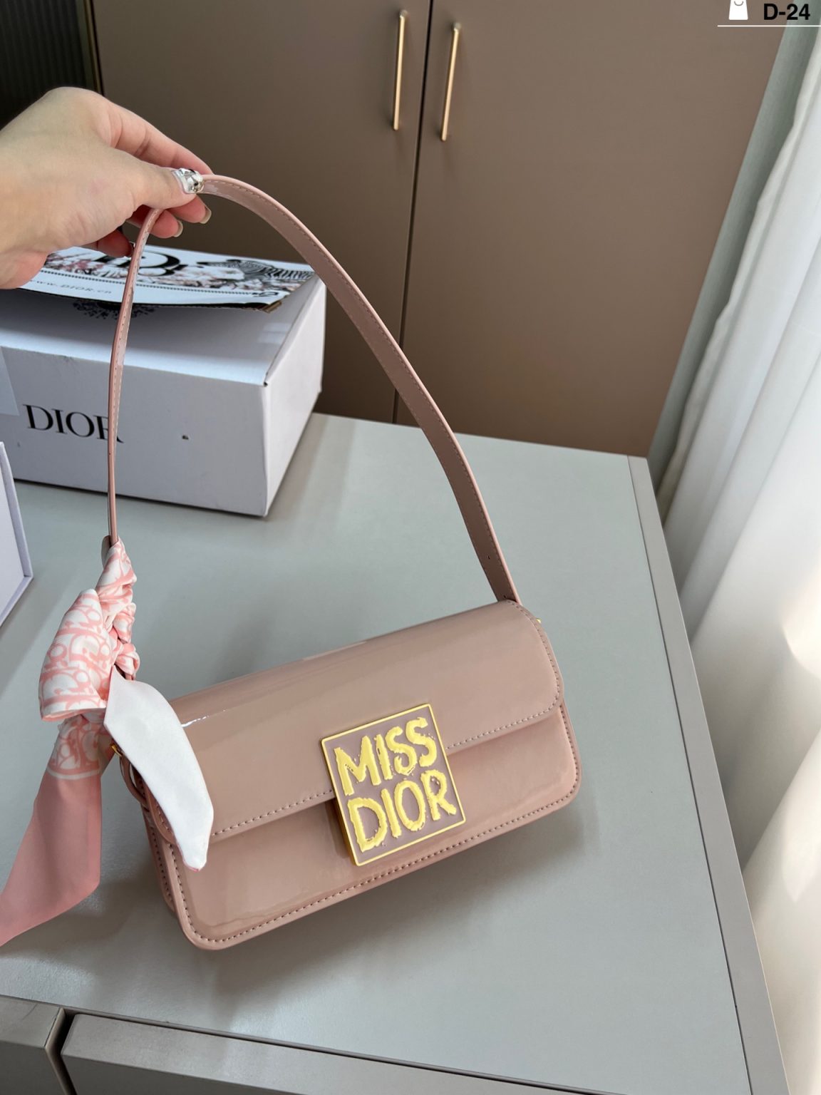 Dior Bag Dupe 1497 - Obraz 2