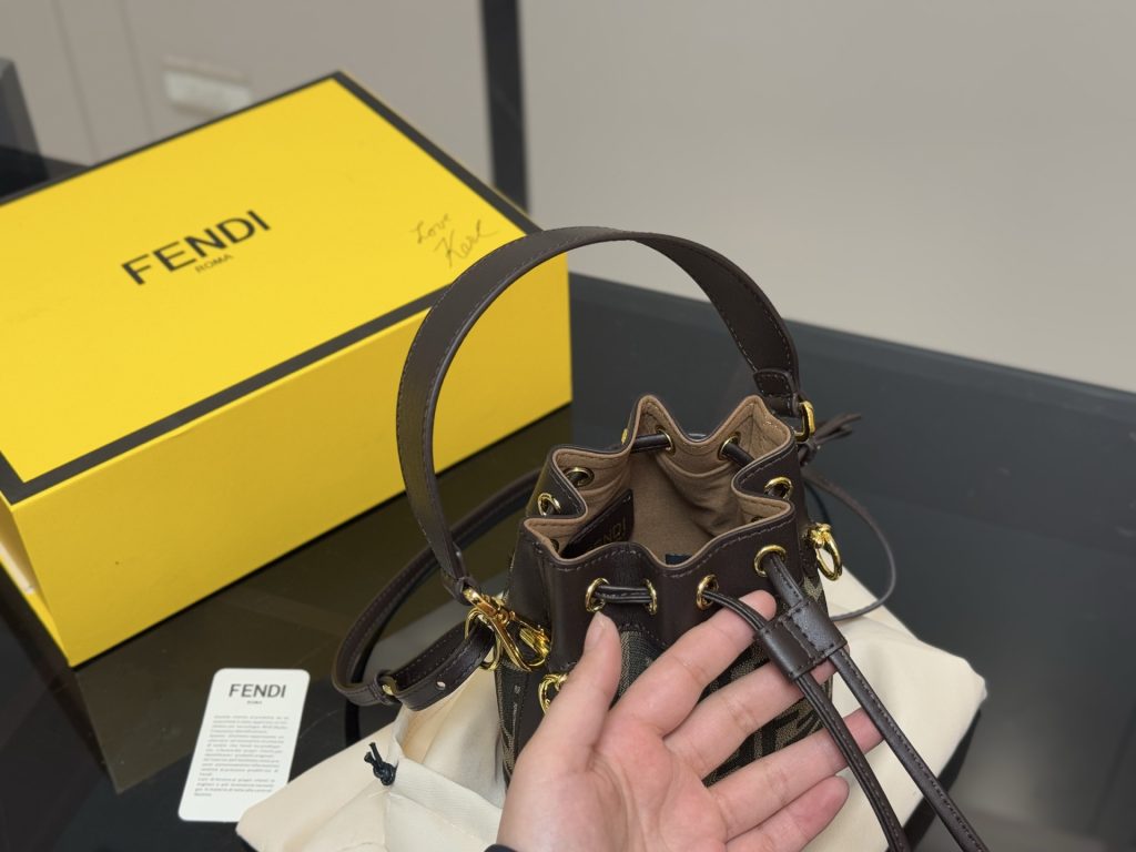 Fendi Bag Dupe 1644 - Image 3