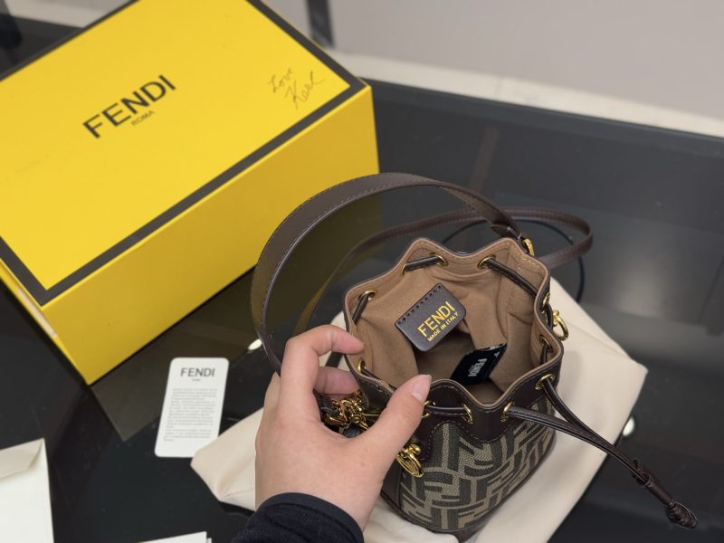 Fendi Bag Dupe 1644 - Image 4