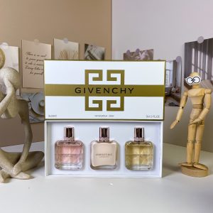 Givenchy Fragrance Dupe 0744