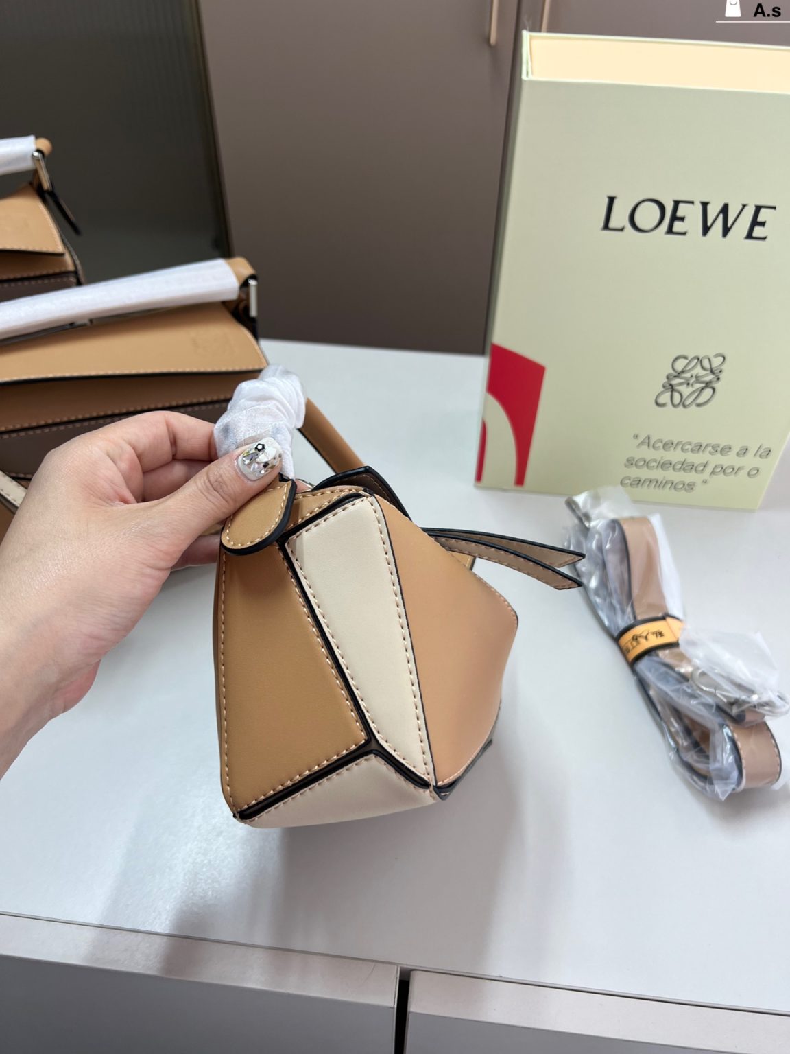 Loewe Bag Dupe 2116 - Image 2