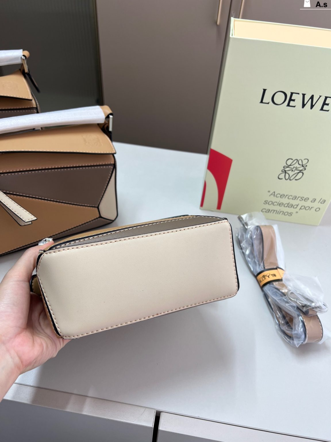 Loewe Bag Dupe 2116 - Image 3