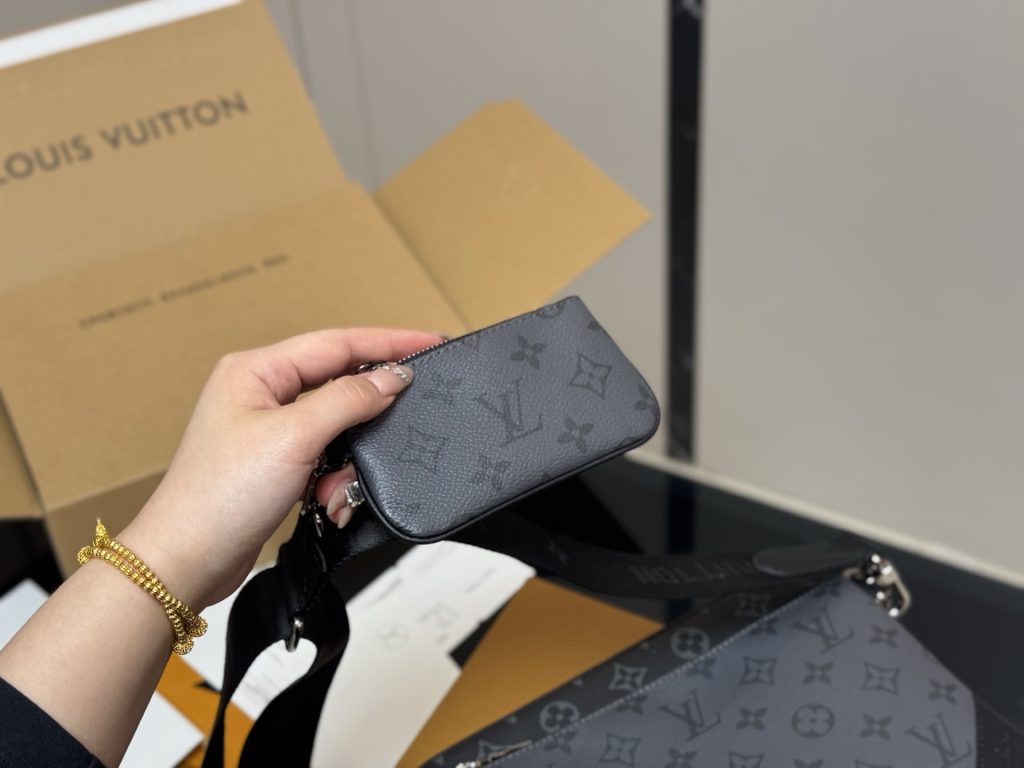 Louis Vuitton Bag Dupe 1002 - Image 3
