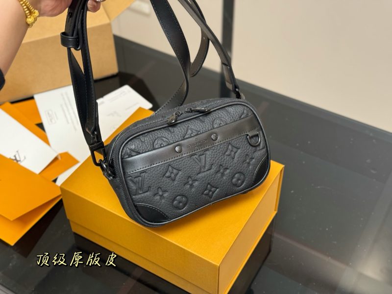 Louis Vuitton Bag Dupe 1051 - Image 2