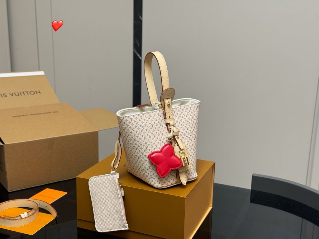 Louis Vuitton Bag Dupe 1162