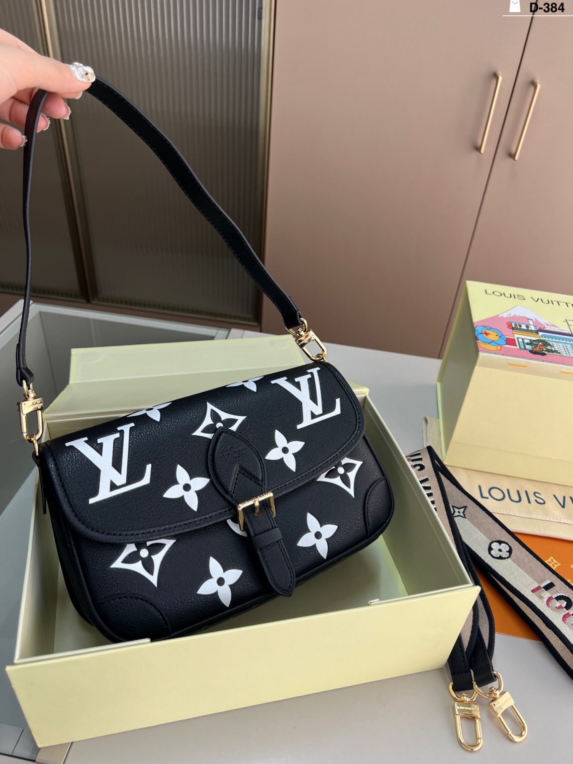 Louis Vuitton Bag Dupe 1190 - Obraz 4