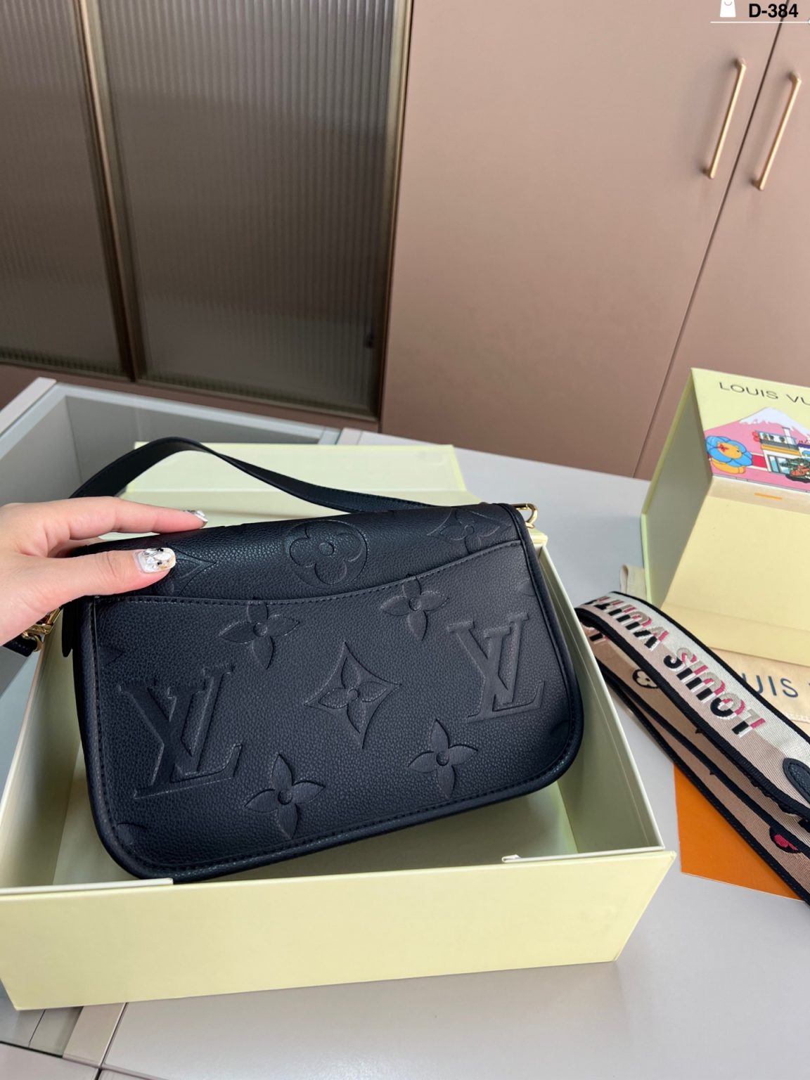 Louis Vuitton Bag Dupe 1191 - Obraz 4