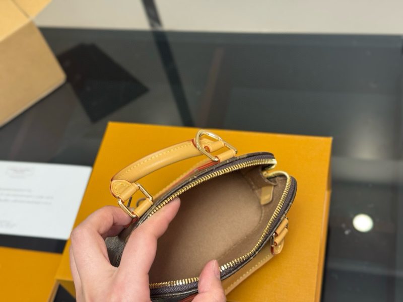 Louis Vuitton Bag Dupe 1248 - Image 4