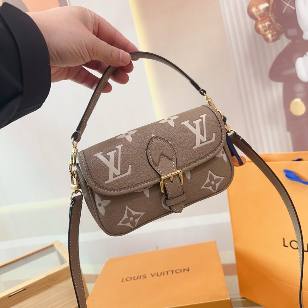 Louis Vuitton Bag Dupe 1272 - Imagen 3