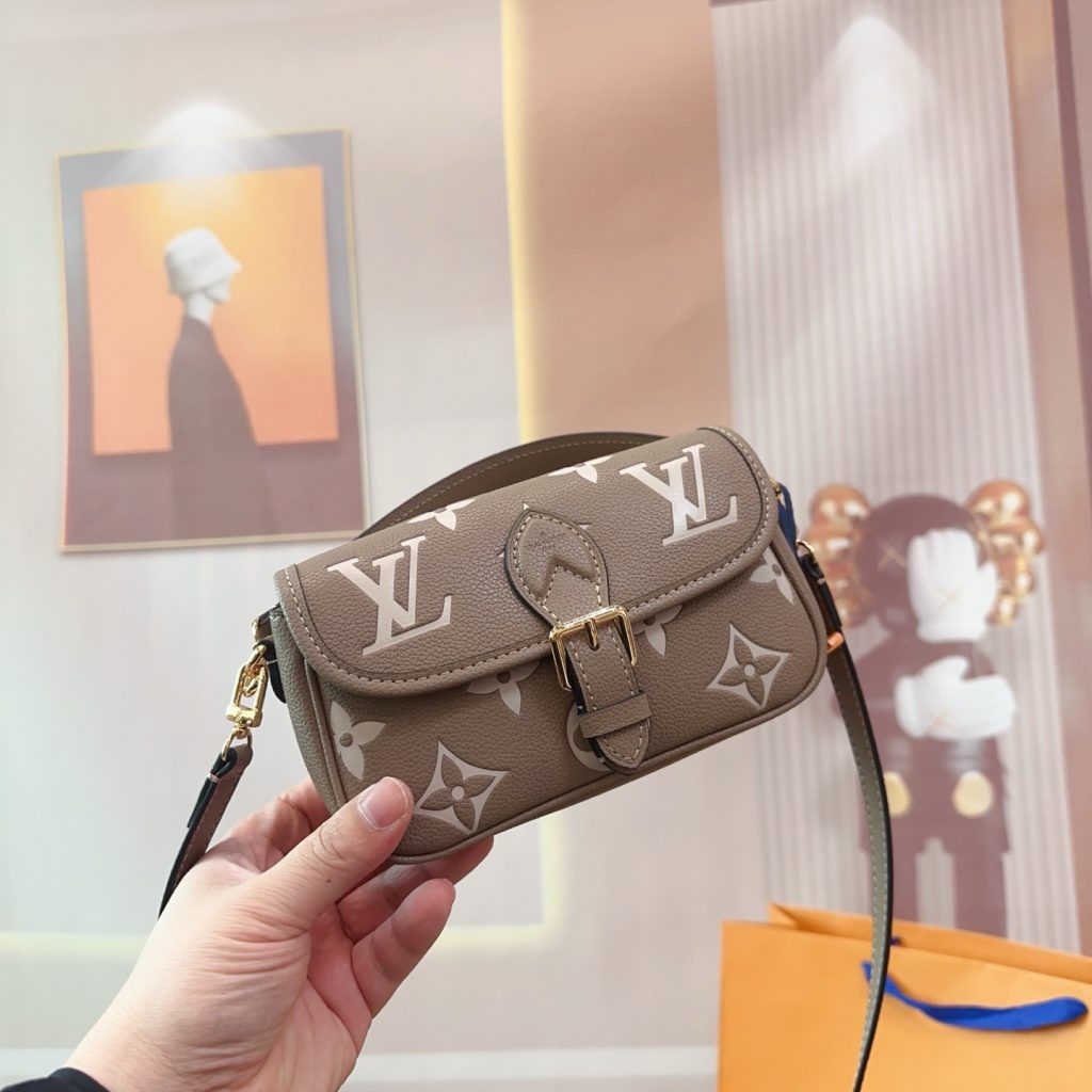 Louis Vuitton Bag Dupe 1272 - Imagen 4