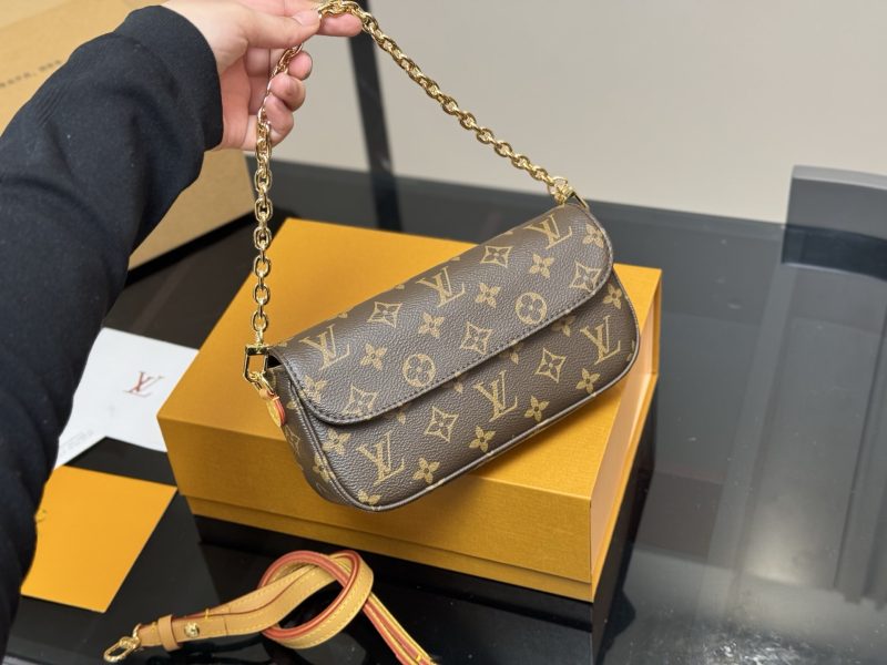 Louis Vuitton Bag Dupe 1333 - Image 2
