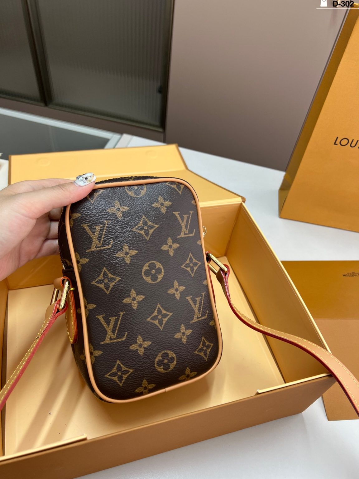Louis Vuitton Bag Dupe 1432 - Obraz 4