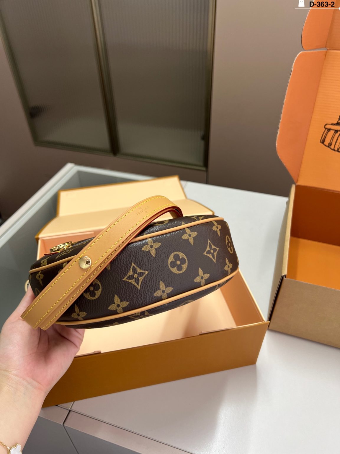 Louis Vuitton Bag Dupe 1435 - Image 3