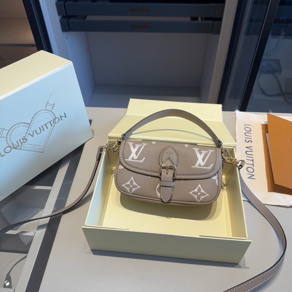 Louis Vuitton Bag Dupe 1472 - Bild 2