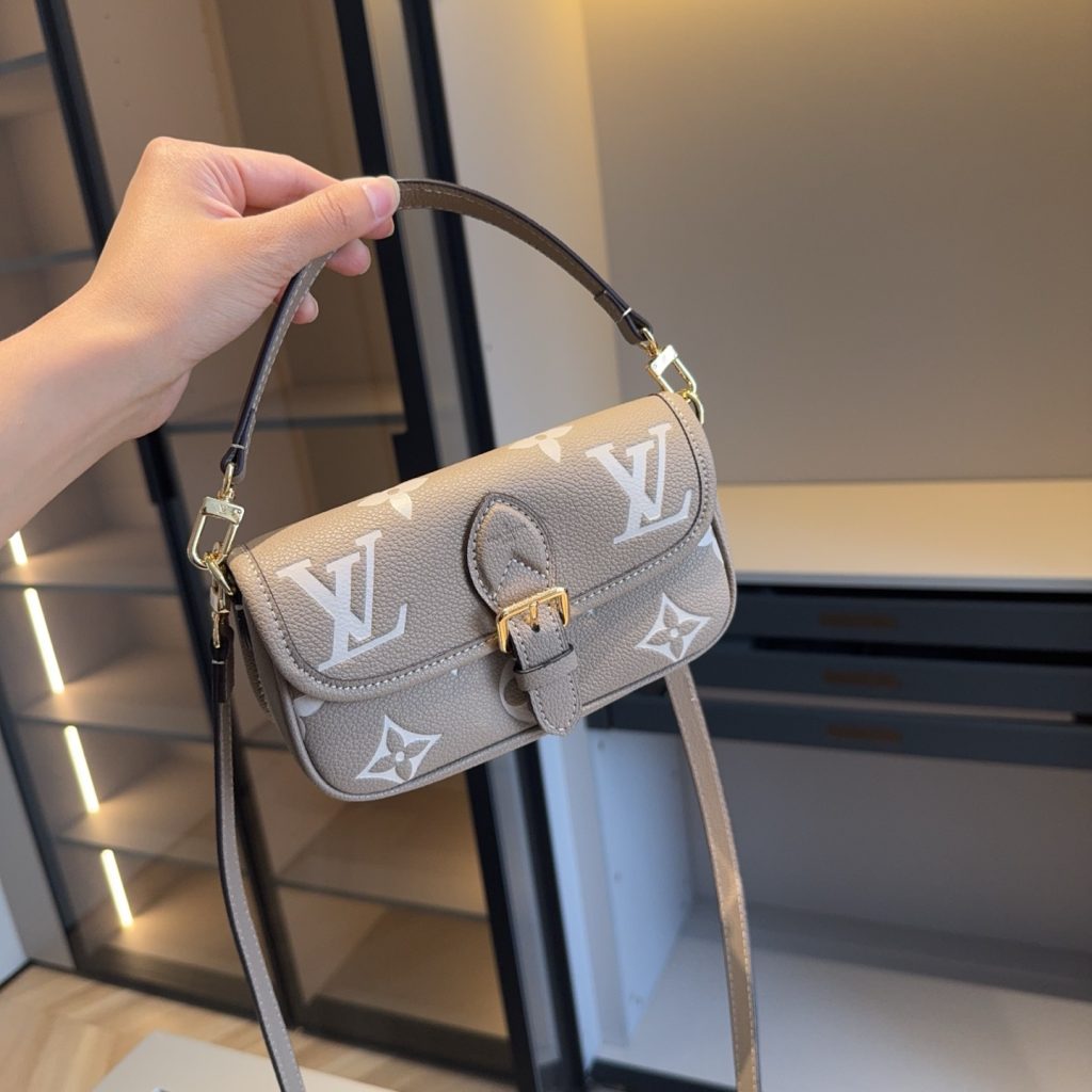 Louis Vuitton Bag Dupe 1472 - Bild 3