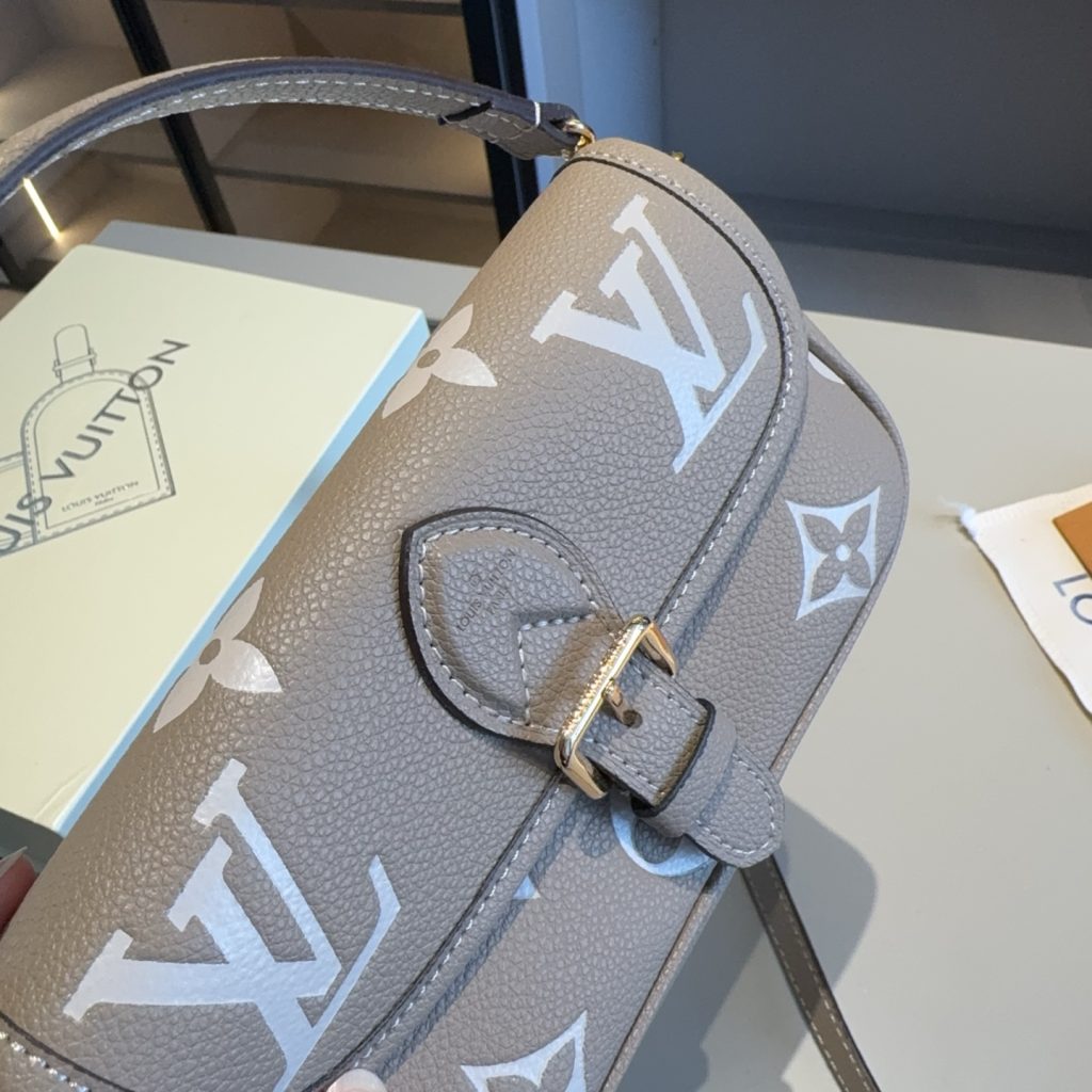 Louis Vuitton Bag Dupe 1472 - Bild 4