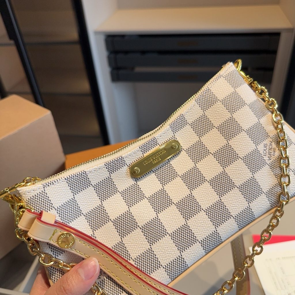 Louis Vuitton Bag Dupe 1475 - Image 4