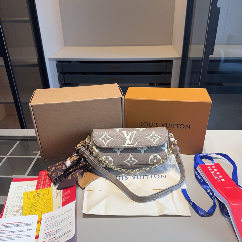 Louis Vuitton Bag Dupe 1476