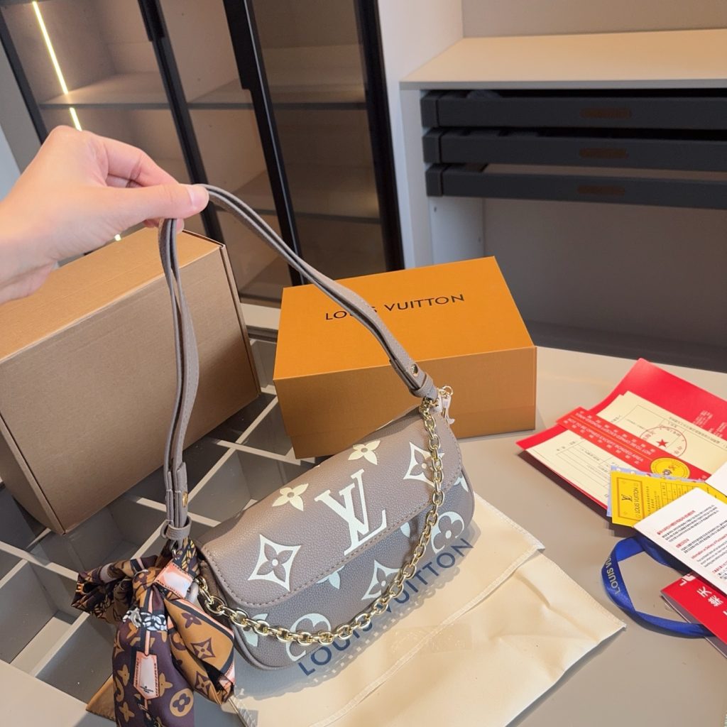 Louis Vuitton Bag Dupe 1476 - Image 3