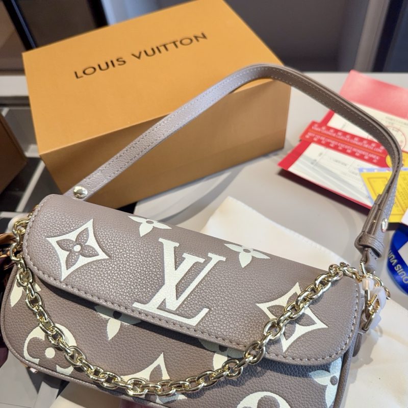 Louis Vuitton Bag Dupe 1476 - Image 4