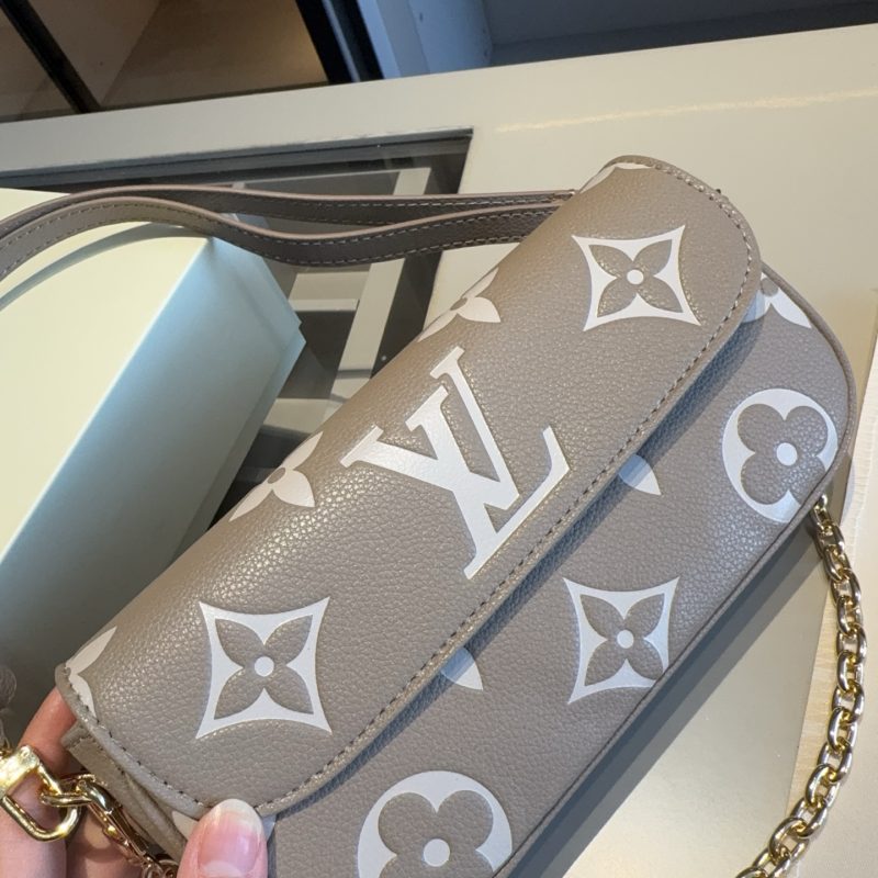 Louis Vuitton Bag Dupe 1539 - Image 4