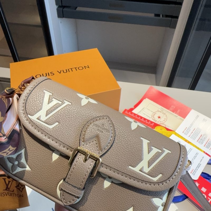 Louis Vuitton Bag Dupe 1547 - Image 3