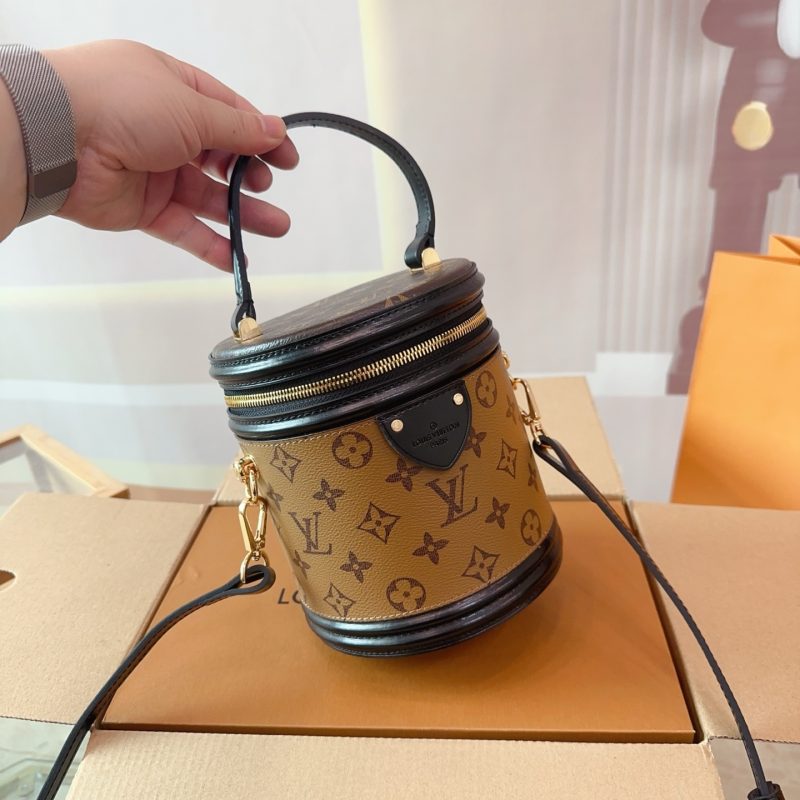Louis Vuitton Bag Dupe 1558 - Image 2