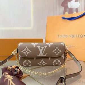 Louis Vuitton Bag Dupe 1560