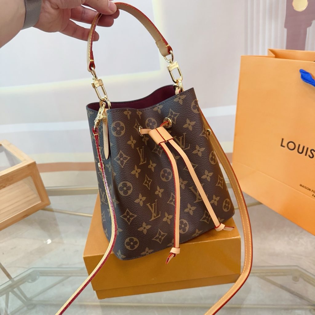 Louis Vuitton Bag Dupe 1608 - Bild 2