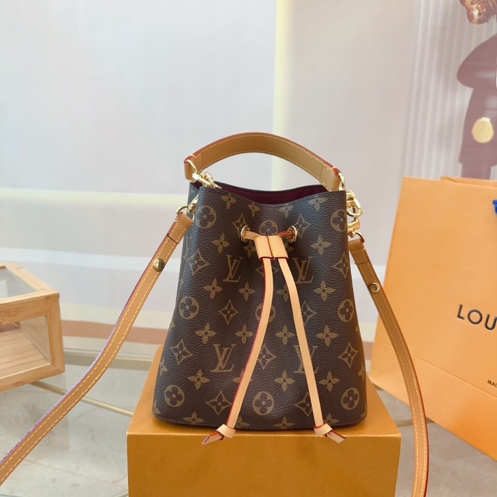 Louis Vuitton Bag Dupe 1609 - Image 3