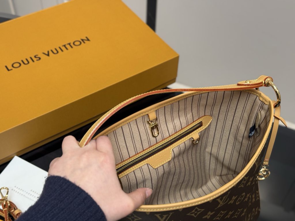 Louis Vuitton Bag Dupe 1719 - Bild 4