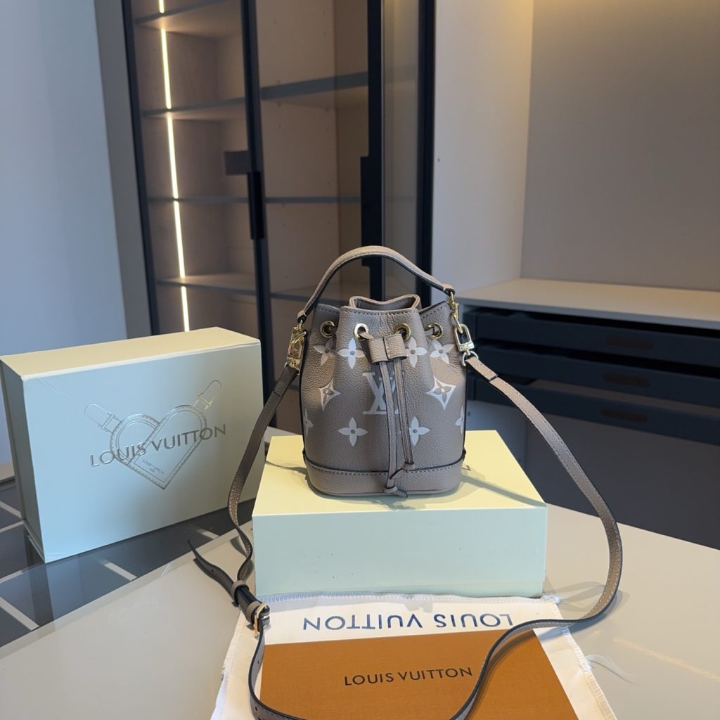 Louis Vuitton Bag Dupe 1733