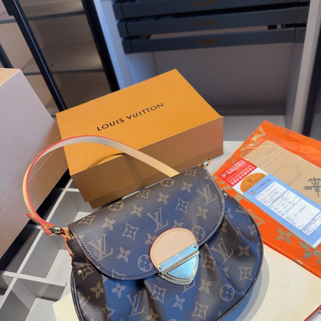 Louis Vuitton Bag Dupe 1736 - Bilde 4