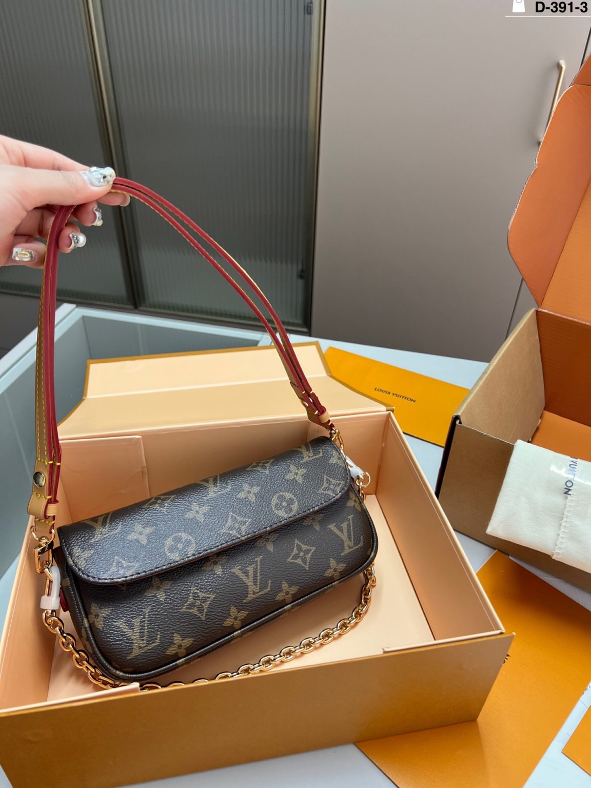 Louis Vuitton Bag Dupe 1765 - Obraz 2
