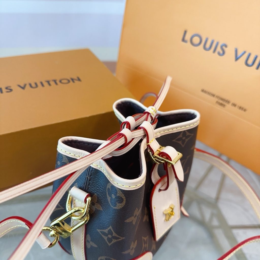Louis Vuitton Bag Dupe 1845 - Bild 4