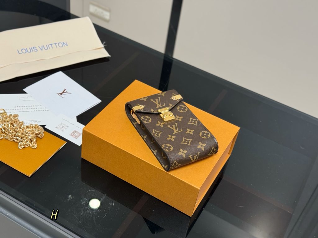 Louis Vuitton Bag Dupe 2002