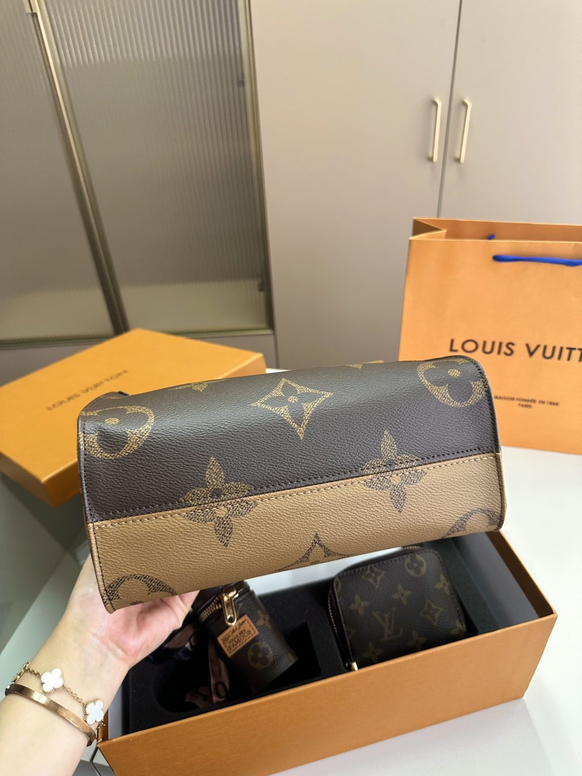 Louis Vuitton Bag Dupe 2207 - Image 4