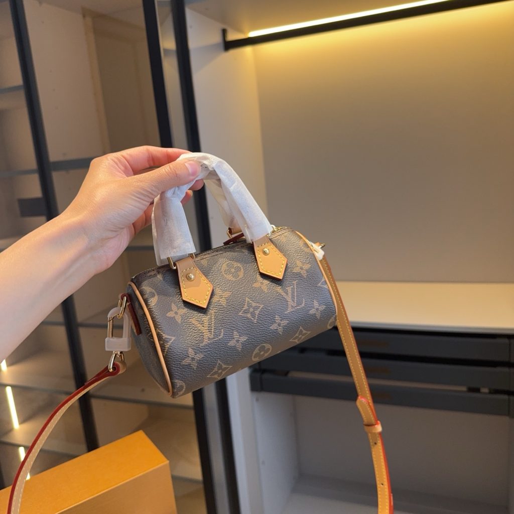 Louis Vuitton Bag Dupe 2224 - Imagem 3