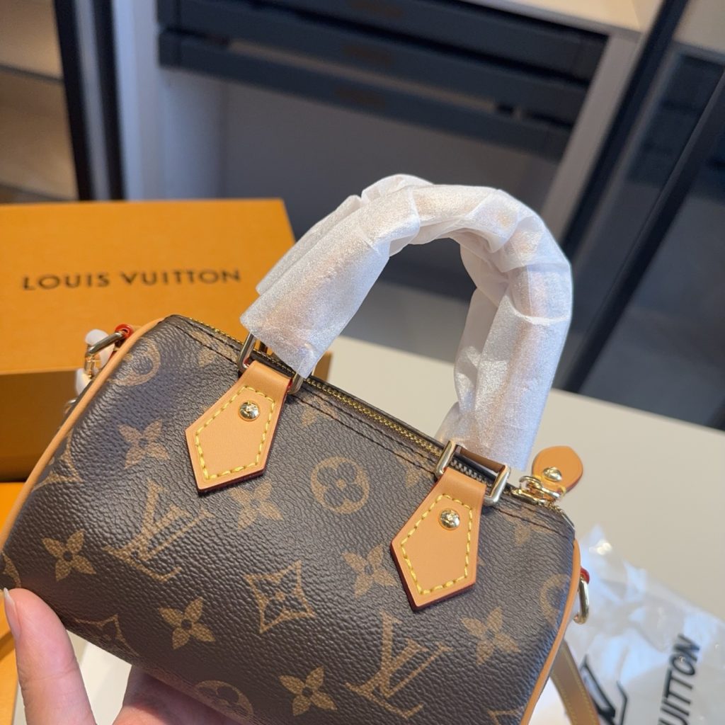 Louis Vuitton Bag Dupe 2224 - Imagem 4
