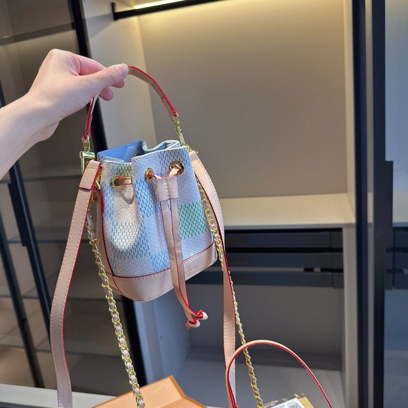 Louis Vuitton Bag Dupe 2226 - Image 4